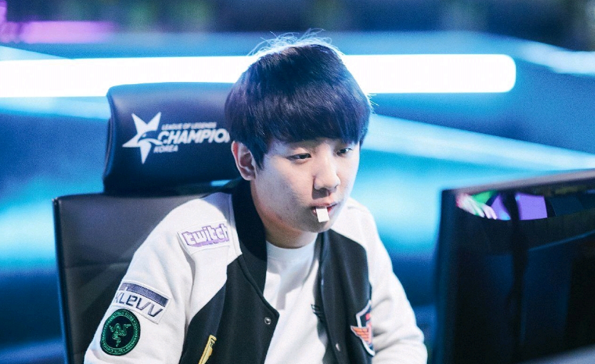 是令人敬佩 是令人敬佩